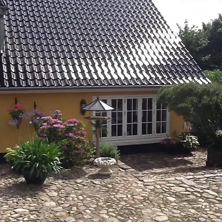 Vakantiehuis Beautiful Vacation In The Town Of